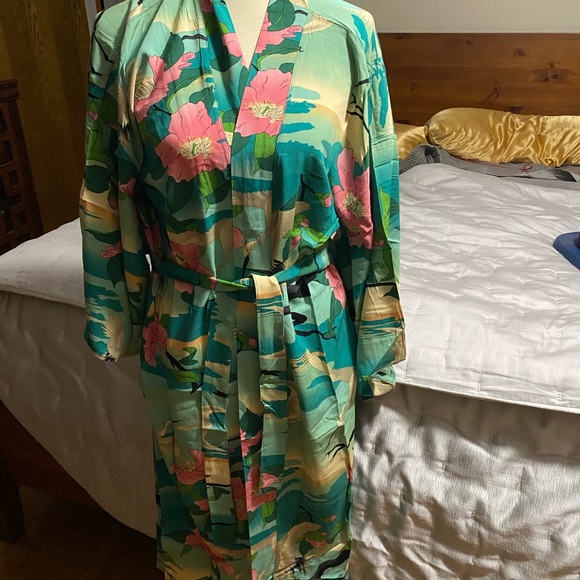 New Arrival boho Lotus kimono - Picture 8 of 9